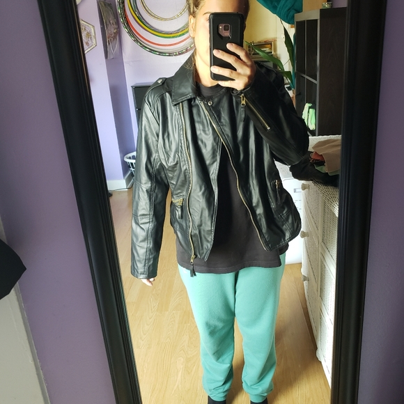 Zara style black "leather" jacket small-medium - Picture 3 of 3